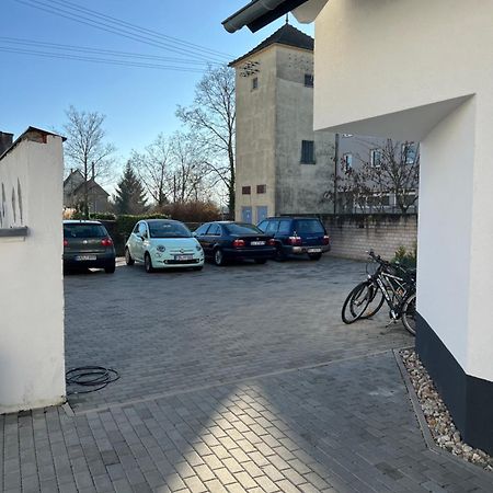 Moderne Wohnung Karlsruhe Neureut, Fussbodenheizung - Regendusche - Waschmaschine - Stellplatz Exterior foto