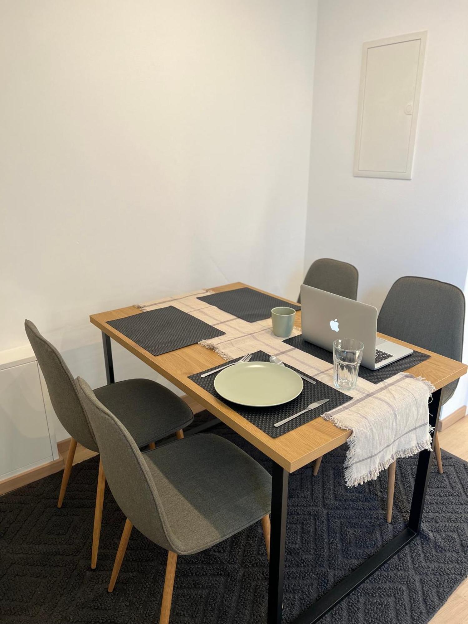 Moderne Wohnung Karlsruhe Neureut, Fussbodenheizung - Regendusche - Waschmaschine - Stellplatz Exterior foto